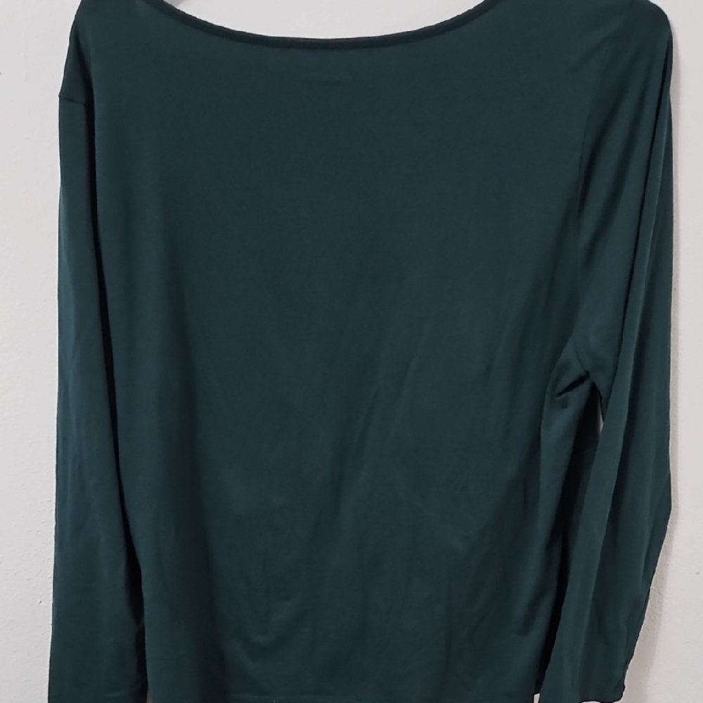 Old Navy Women's Deep Green Twist Blouse - Picture 4 of 6